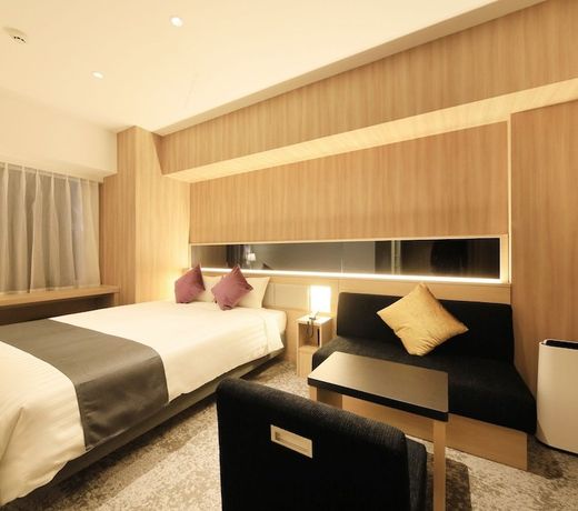 Quintessa Hotel Fukuoka Tenjin Comic and Books