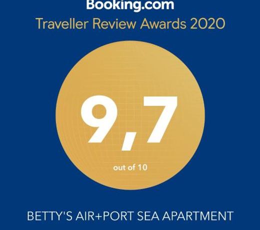 BETTY'S AIR+PORT SEA APARTMENT