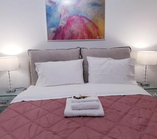 Beautiful Brand New Apartment Seaside
