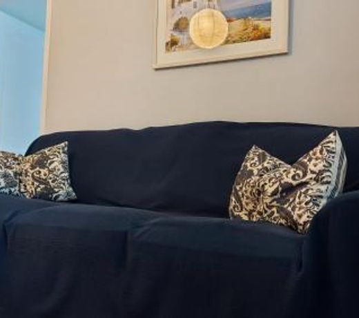 Joan's airport apartment