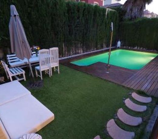 Villa with 4 bedrooms in Tomares with private pool enclosed garden and WiFi