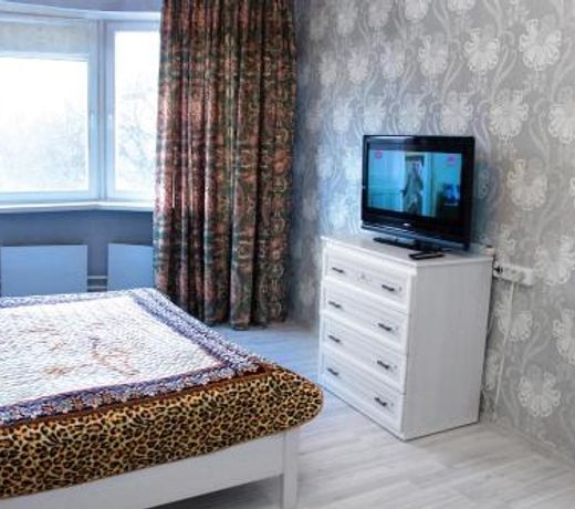 Apartment on Slavanskyi Boulevard