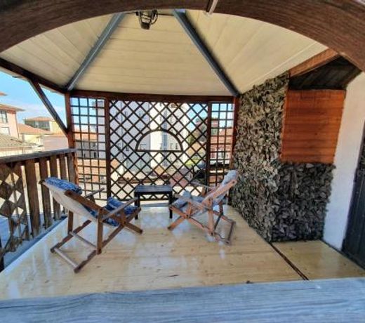 Typical mountain mansarda close to Fiera Rho Milano MIND