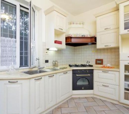 Appia Park Apartment