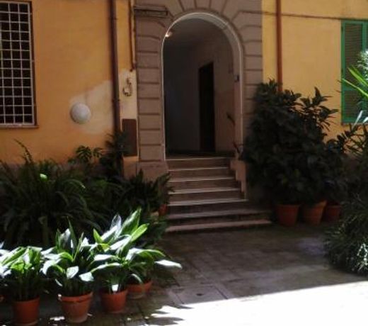 Napoleone Apartment