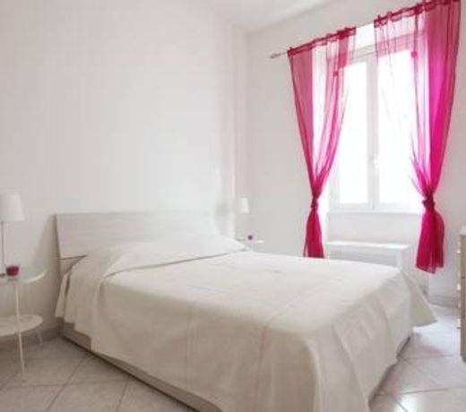 Roma Ostia 100 mt sea