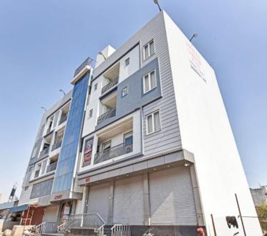 OYO Townhouse 837 Hotel Sarover