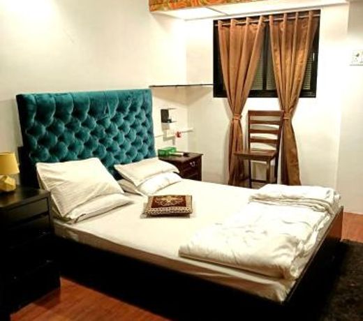 1 Bhk Garden House with sit out.