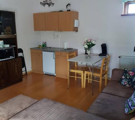 Peaceful farm apartment
