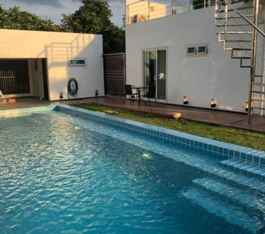 Chiang Khan Riverside Pool Villa
