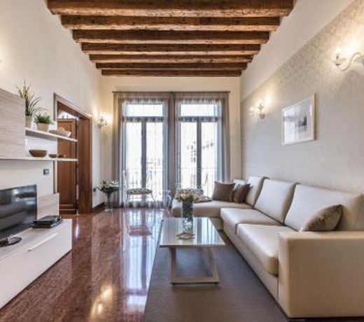 Ca' del Monastero 1 Collection Apt for 4 Guests with Balcony and Lift