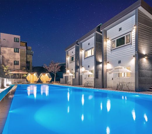 Gyeongju haymish poolvilla