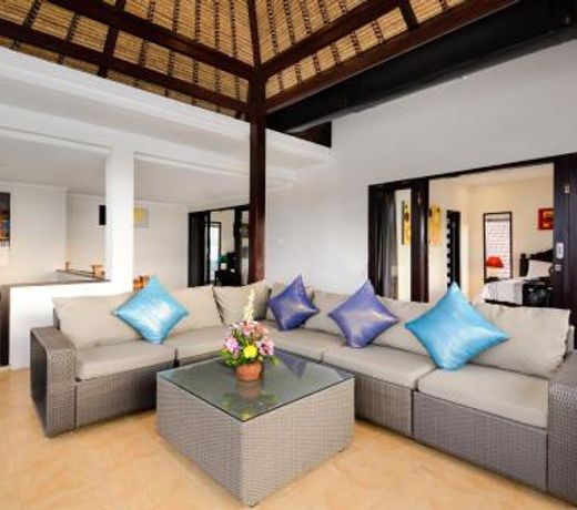 Coconuts Villa Balangan Beach