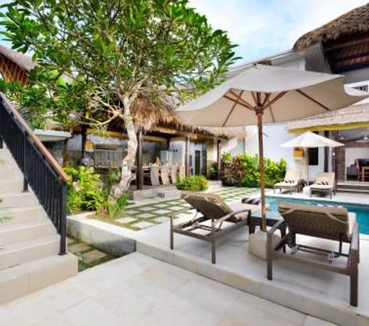 Coconuts Villa Balangan Beach