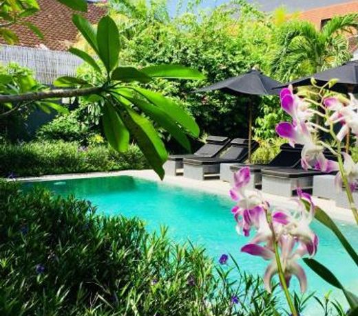 Villa Bloom 1 - 4 bedrooms, 4 bathrooms, private pool close to the beach