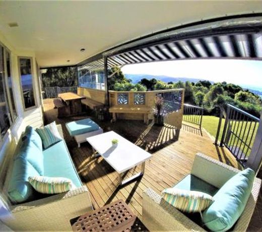 Twin Peaks Villa