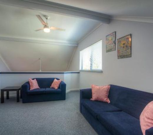Ningaloo Breeze Villa 4 - 3 Bedroom Fully Self-Contained Holiday Accommodation