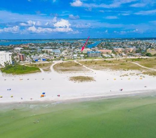 Tropic Terrace #3 - Beachfront Rental condo