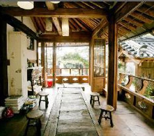 Jeonju Ewhagotaeng Traditional Experience Center