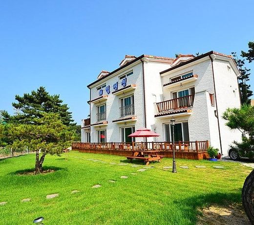 chunjangdae haemil pension