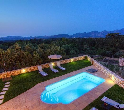 Green Paradise Villa