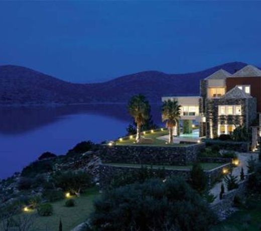 Villa Atlantis