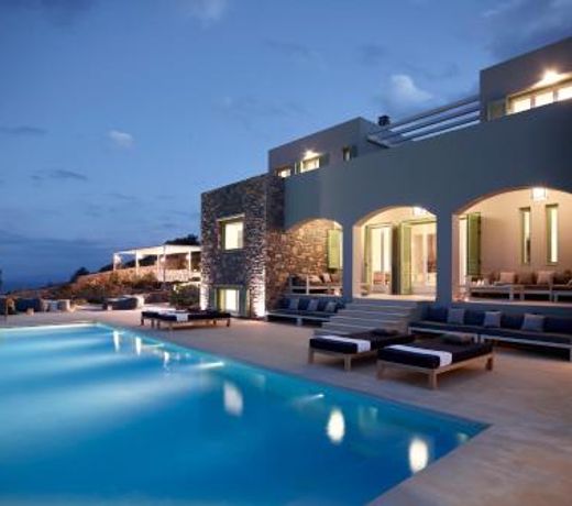 Villa Queen