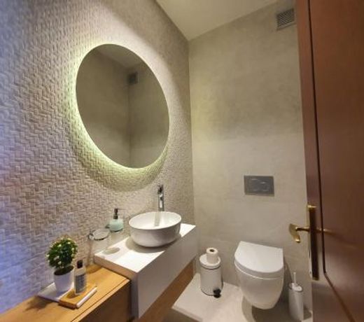 Paradise seafront apartment