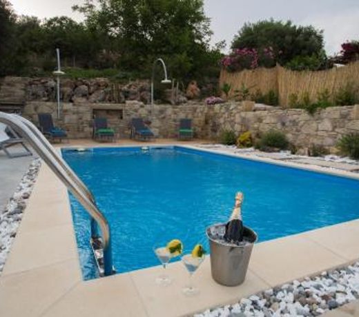 Villa Agrithea