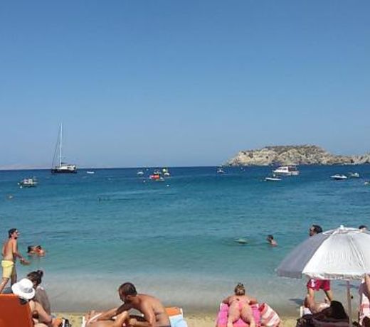 Superior Apartment 100m from the Beach