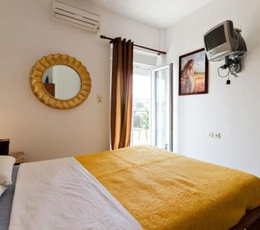 Superior Apartment 100m from the Beach