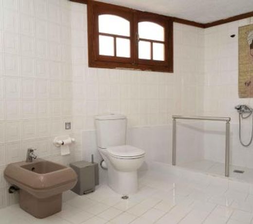 Heraklion City Family Apartment