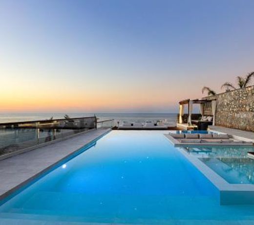 Zillion Villa, intangible beachfront luxury!