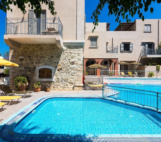 Philoxenia Apartments