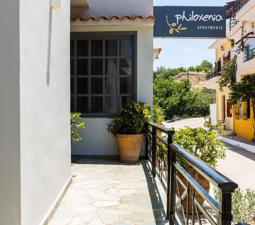 Philoxenia Apartments