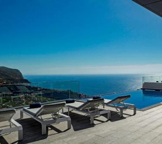 Seacrest by OurMadeira