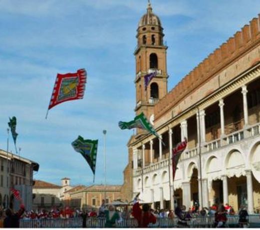 Appartamento in centro a Faenza