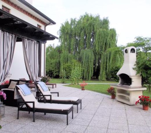 Luxury Villa Near Venice in the Prosecco Region
