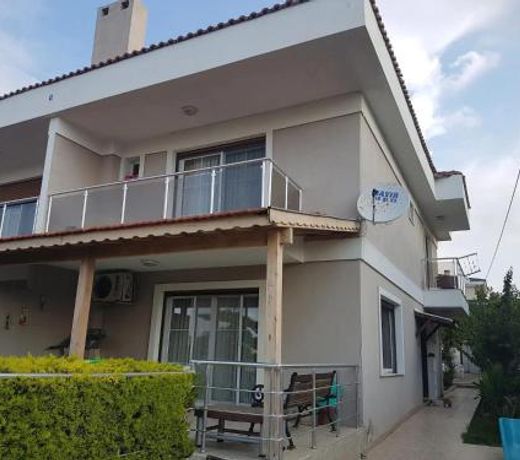 Central Duplex with Garden in Cesme