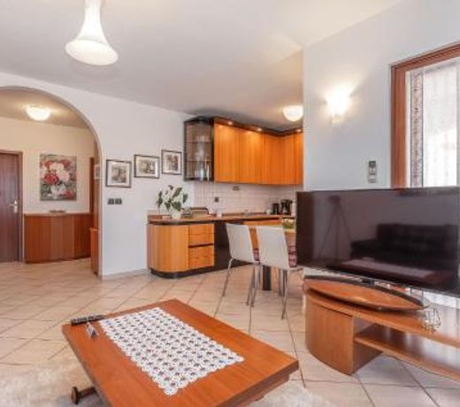 Sea View Apartment - Roberto