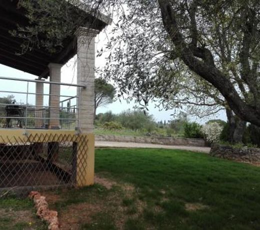 Modern eco friendly villa close to town