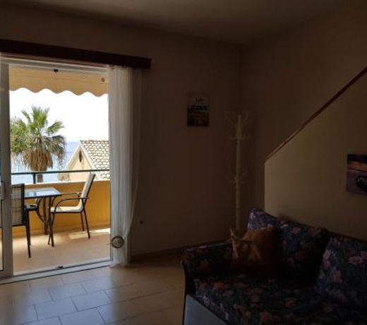 Glyfada Maisonette 60