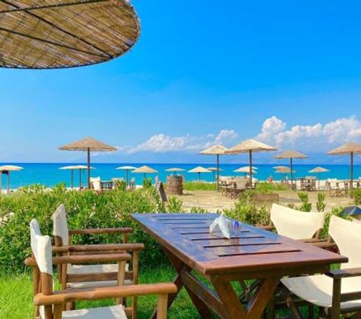 Asteraki Poolside Apartment