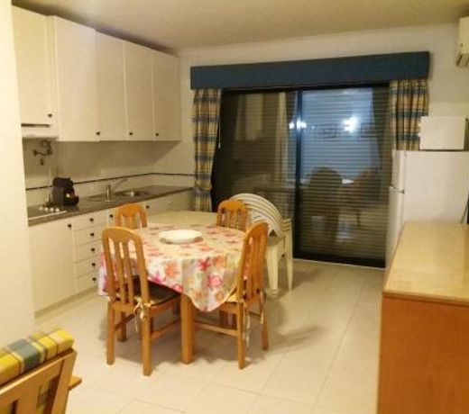Apartment with 2 bedrooms in Portimao with wonderful sea view shared pool enclosed garden 150 m from