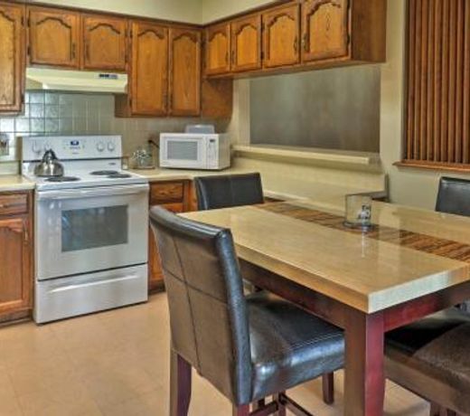 Laredo Guest Home with Yard-4 Mi to Lake Casa Blanca