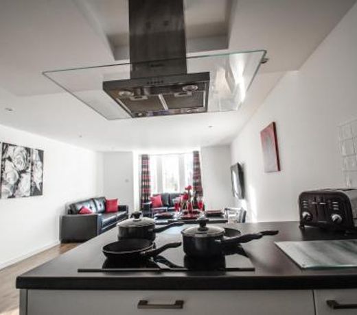 Orange Apartments Polmuir Gardens Only 7 minutes to City Centre