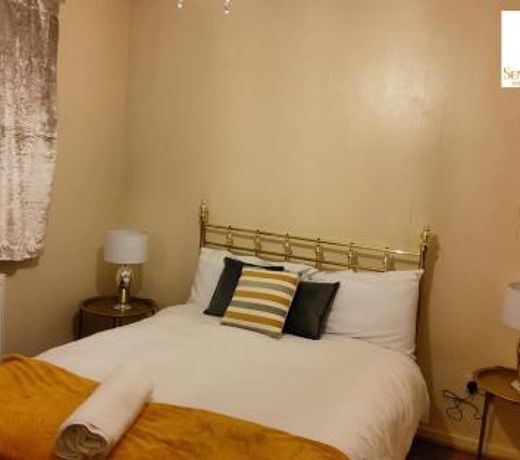3 Bedroom Apt - Perfect for Contractors, Business, Families at Aberdeen Sensational Stay Serviced Ac