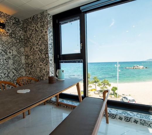 Gangneung Blanc Beach Pension