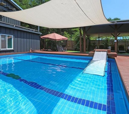 Pine Hill Pet Pension