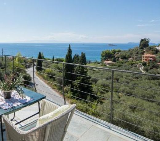 Grand View Elios